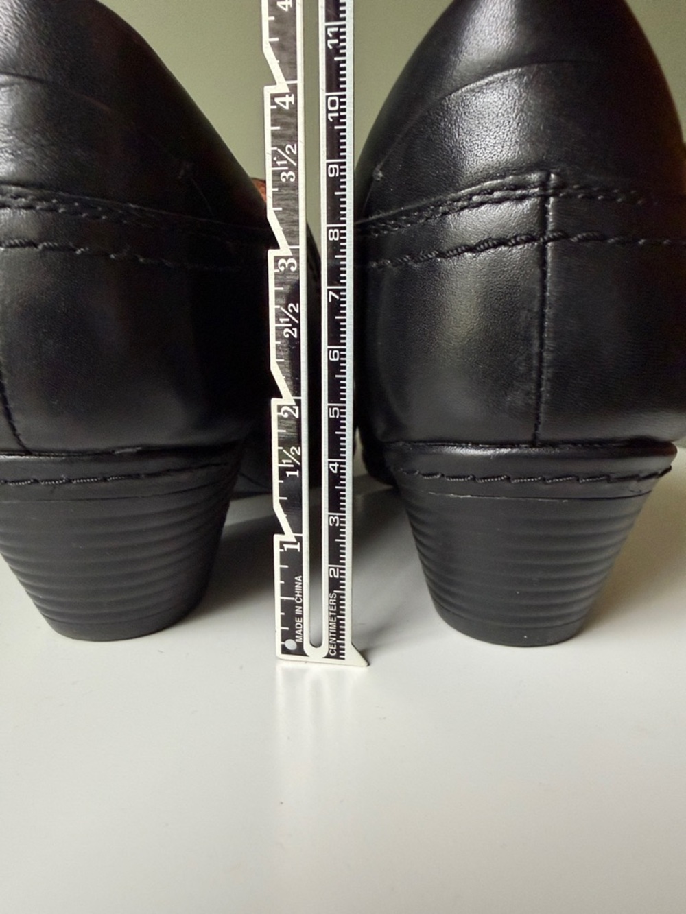 Cobb Hill Black Leather Slip-On Heels Comfort Loafers Size 9 CH1740 EUC - Picture 11 of 12
